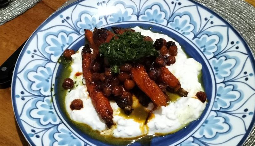 Carottes rôties et pois chiches croustillants